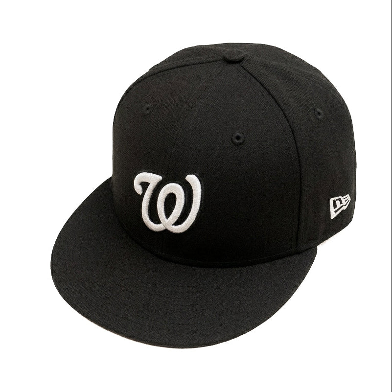 Oversized New Era W Limited Edition