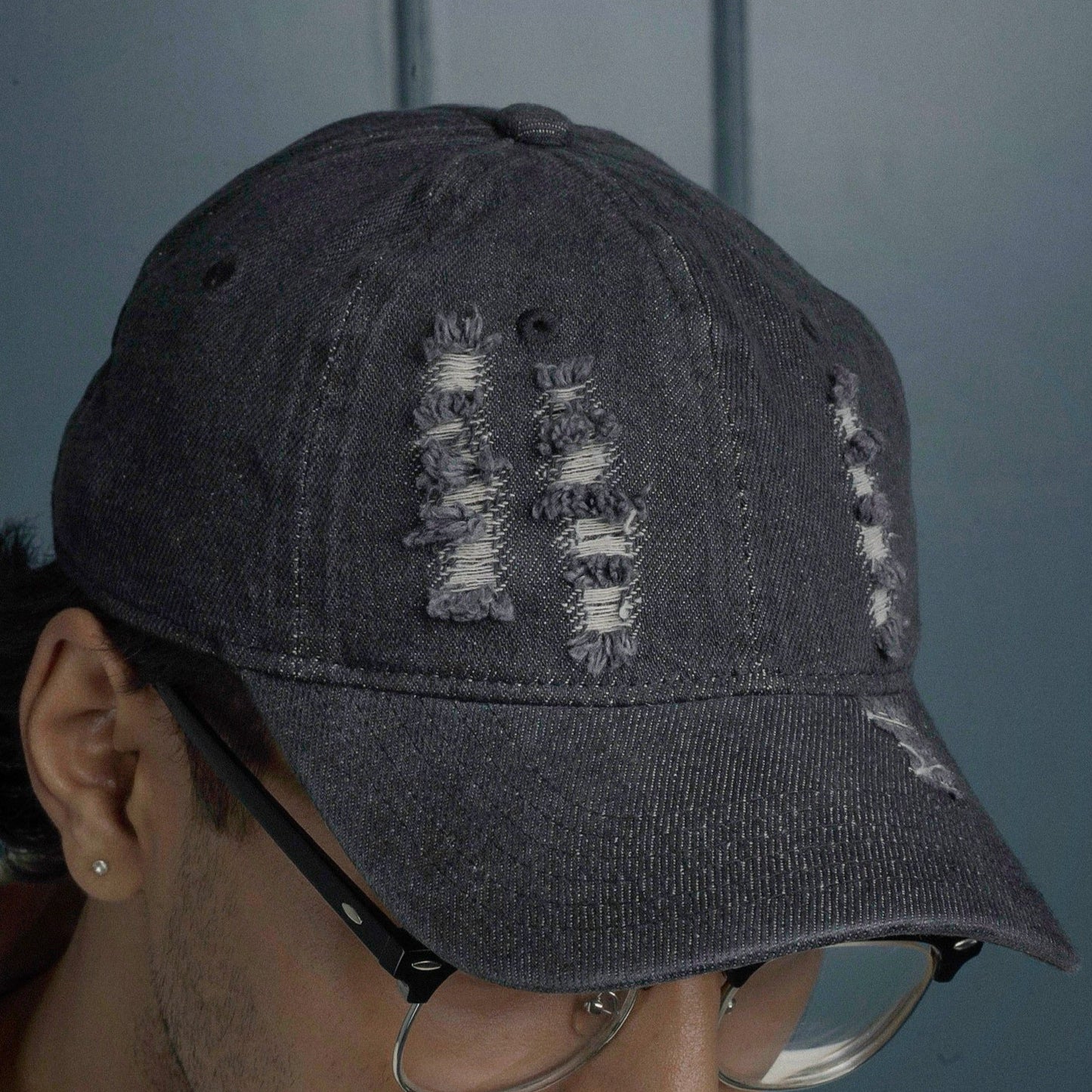 Black Jeans Cap