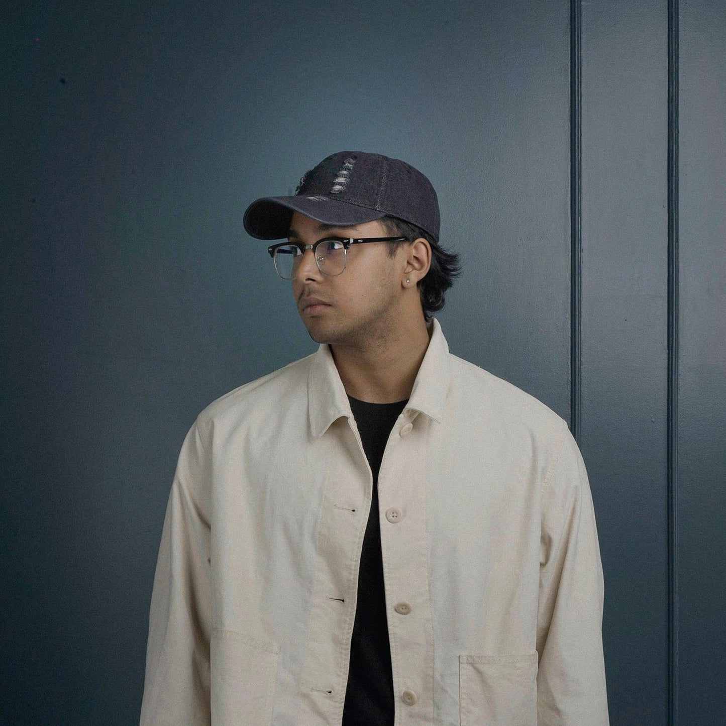 Black Jeans Cap
