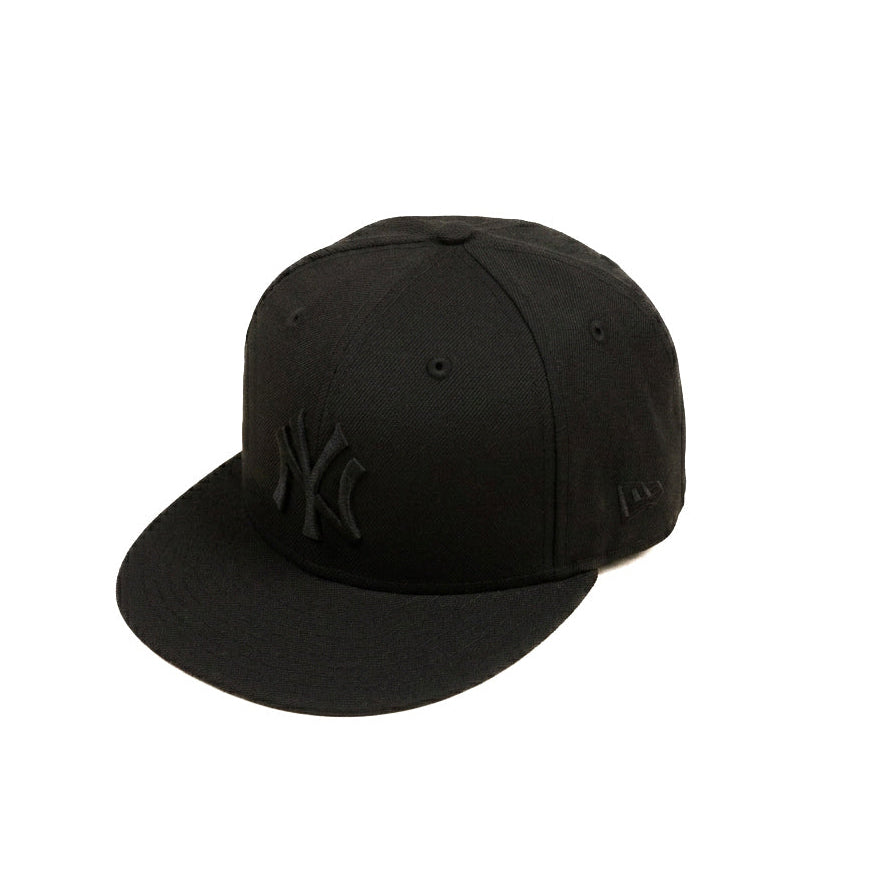 Oversized New Era NY Black Limited Edition