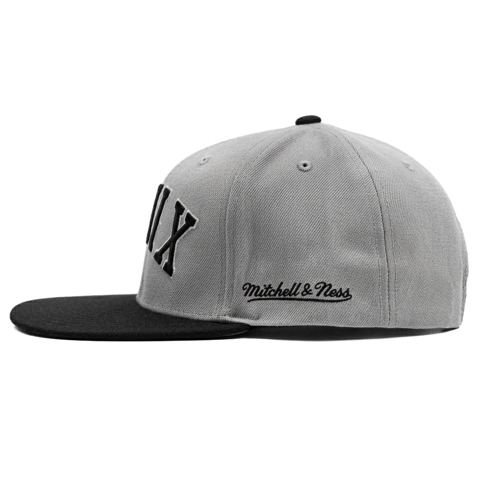 Oversized Phoniex Mitchell & Ness Limited Edition