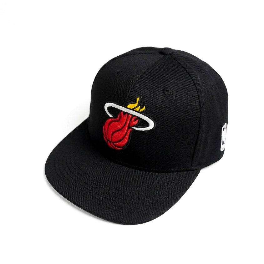 Fire Dunk Nba Limited Edition Fitted Cap