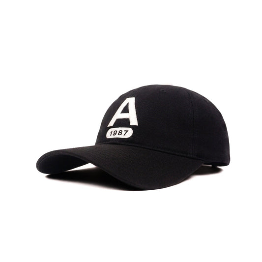 A 1987 Bockless Baseball Cap