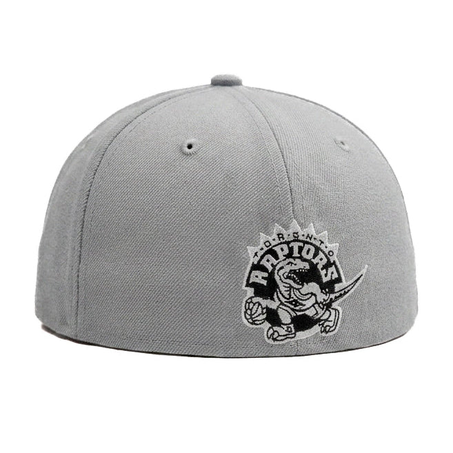 Oversized Raptors Mitchell & Ness Limited Edition