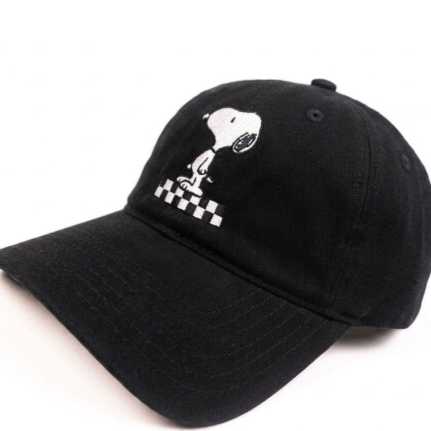 Snoopy The Dog Black Bockless Cap