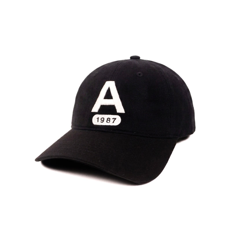 A 1987 Bockless Baseball Cap