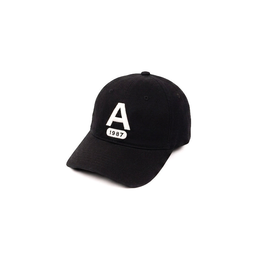 A 1987 Bockless Baseball Cap