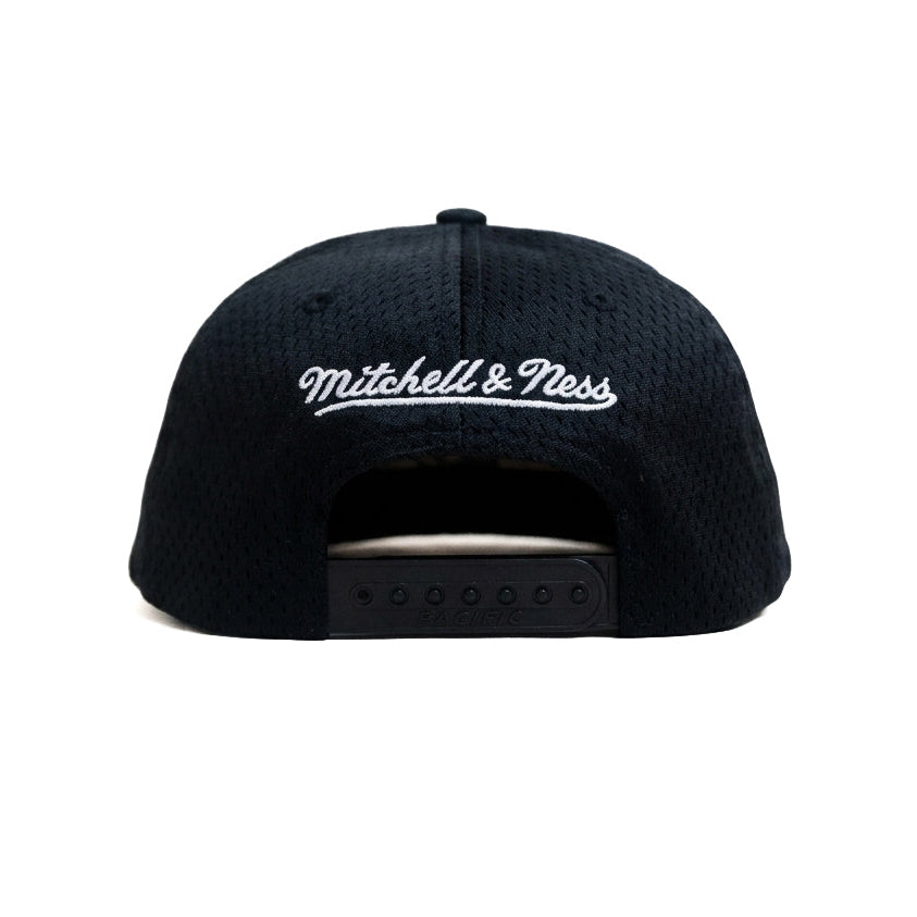 Mitchell & Ness Raptors Limited Edition Snapback Cap