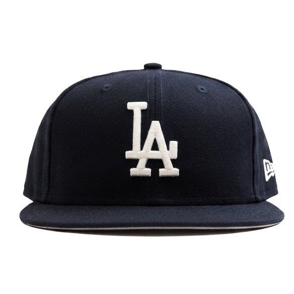 Oversized New Era Black LA Limited Edition