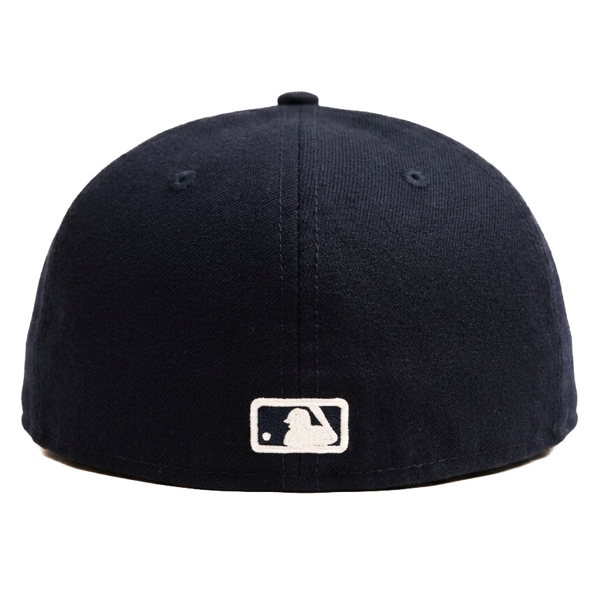 Oversized New Era Black LA Limited Edition
