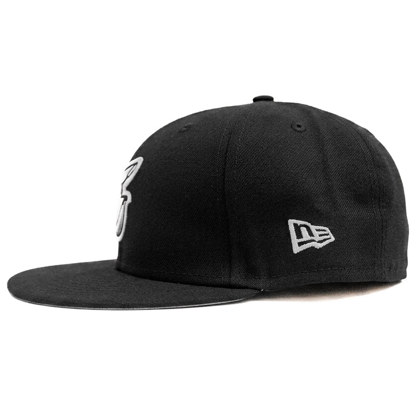 Oversized New Era Penguine LImited Edition