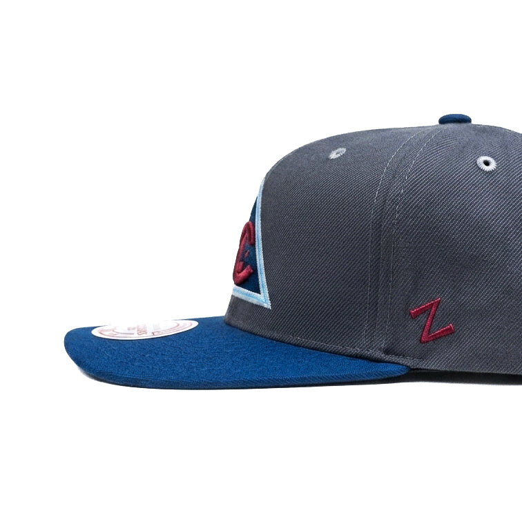 C Shadew Triangel Fitted Cap