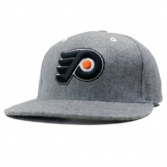 Mitchell & Ness P Oversized Limited Edition Cap