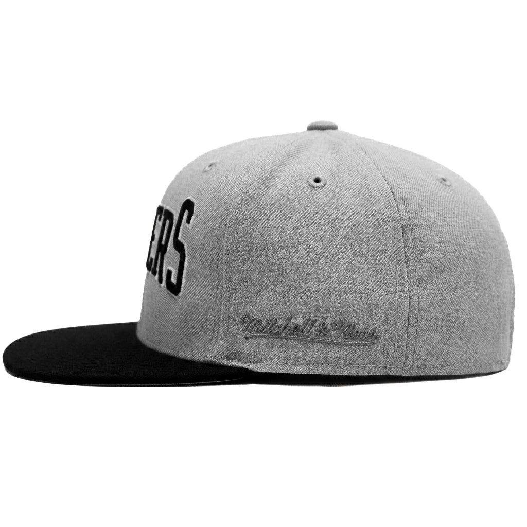 Oversized Cavaliers Mitchell & Ness Limited Edition