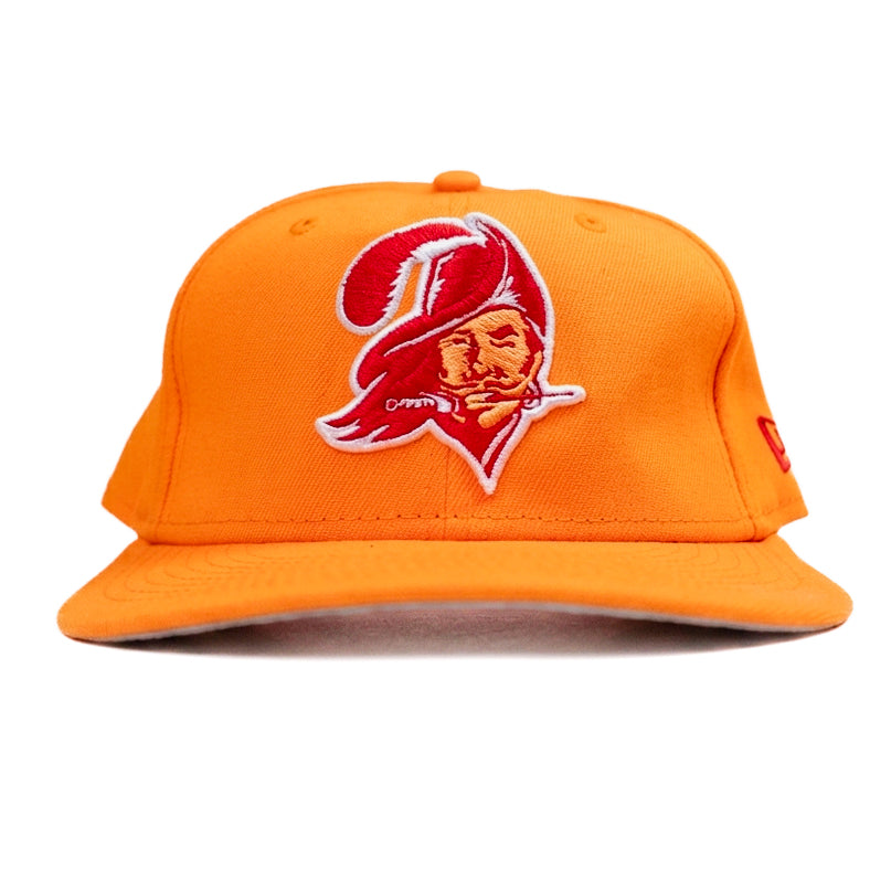 Oversized New Era Fitted Buccaneers Limited Edition