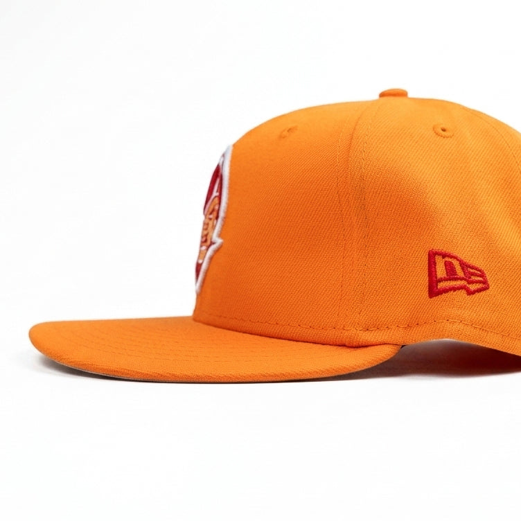 Oversized New Era Fitted Buccaneers Limited Edition