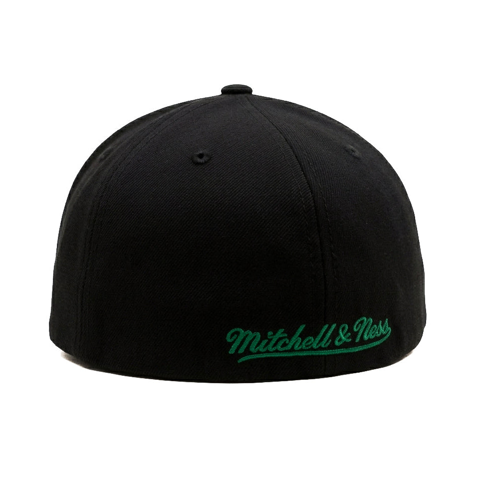 Oversized Boston Celtics Mitchell & Ness Limited Edition