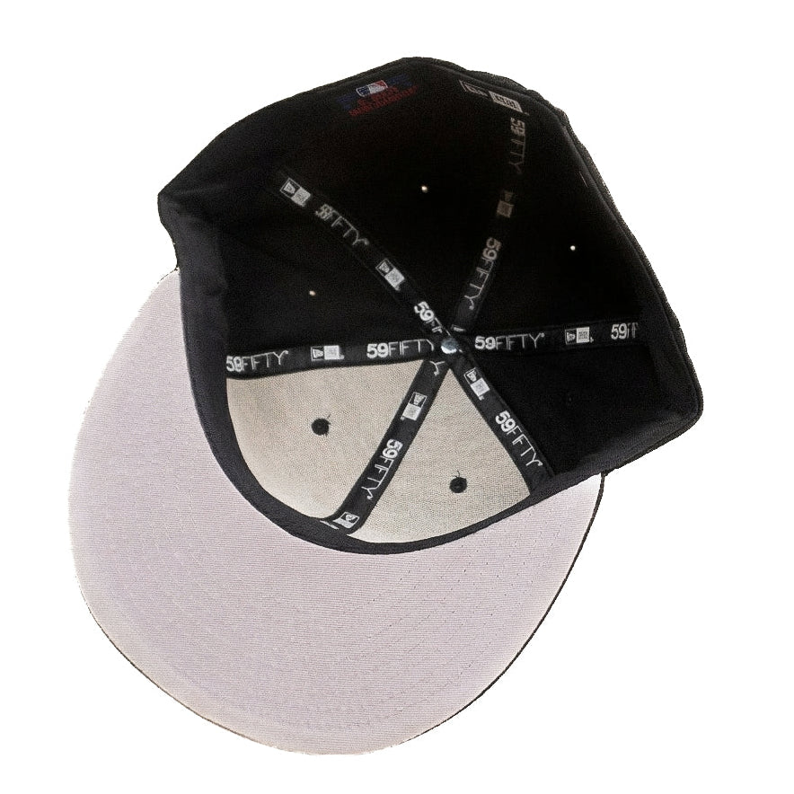 Oversized New Era W Limited Edition
