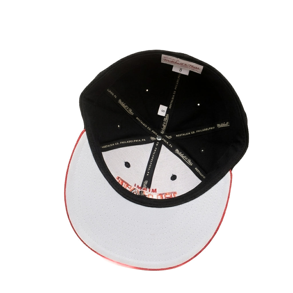 Oversized Miami Heat Mitchell & Ness Limited Edition