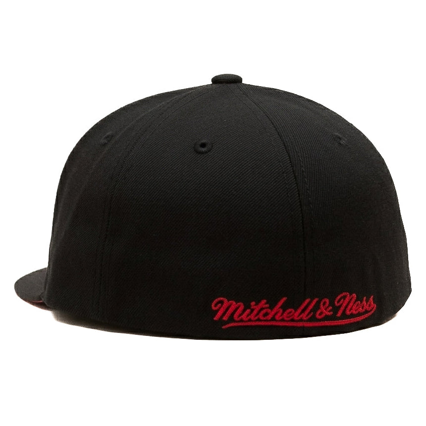 Oversized Miami Heat Mitchell & Ness Limited Edition