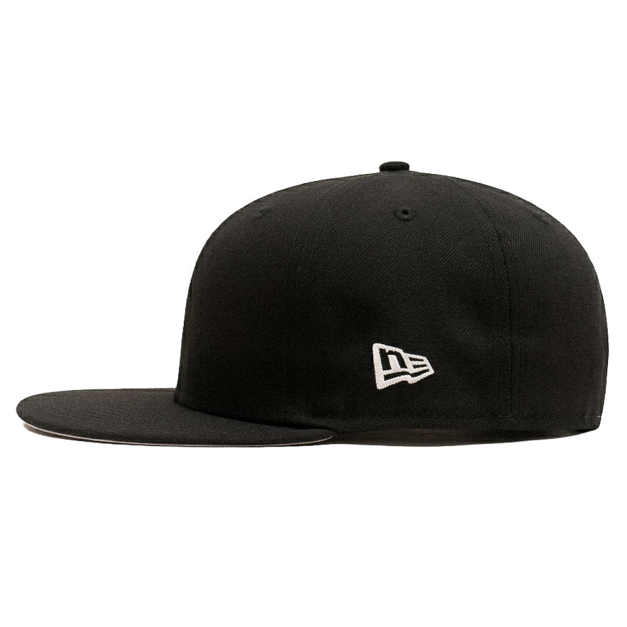 Oversized New Era W Limited Edition
