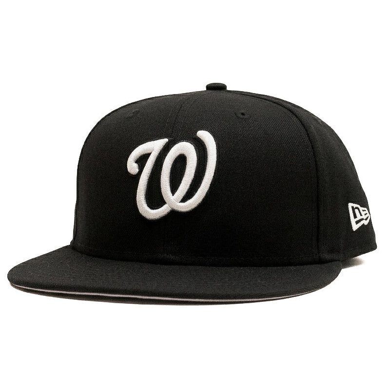 Oversized New Era W Limited Edition